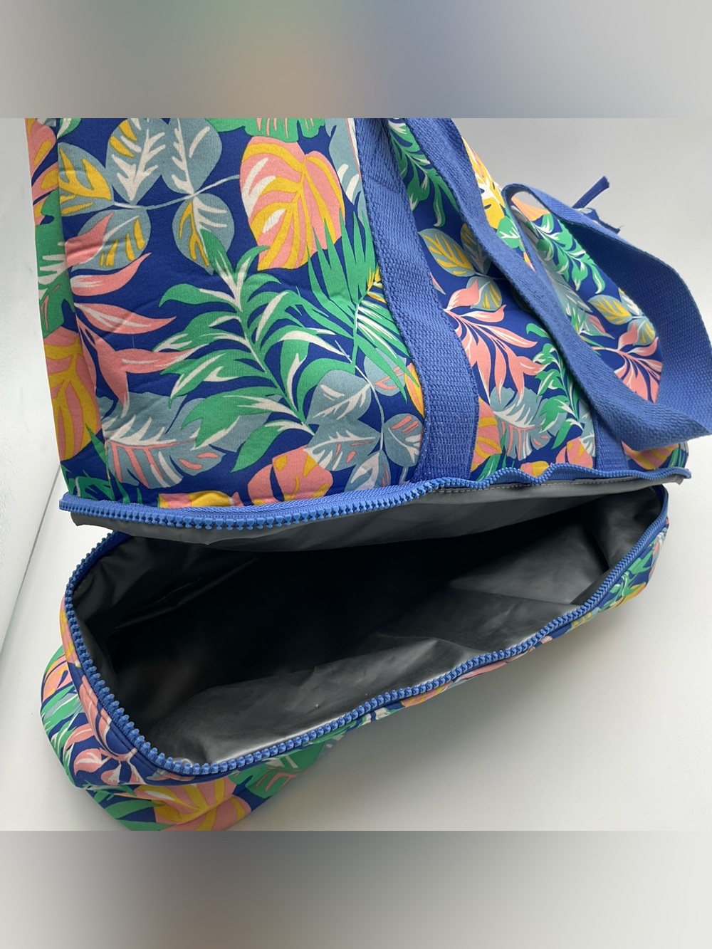 Blue Tropical Print Insulated Tote with Front Zip Pouch